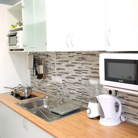 Edificio Seguro De Sol, Puerto La Cruz, Islas Canarias Tenerife *