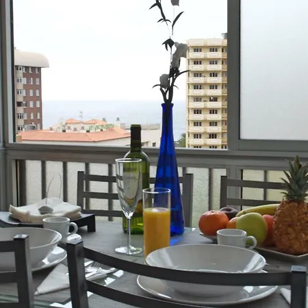 Edificio Seguro De Sol, Puerto La Cruz, Islas Canarias Tenerife Апартаменты