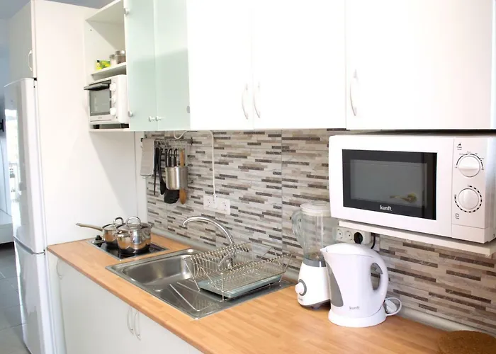 Edificio Seguro De Sol, Puerto La Cruz, Islas Canarias Tenerife *